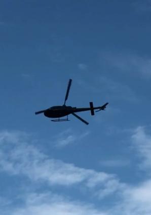 [VIDEO] Helikopterem przyleciał Rutkowski, by z żoną Mają i dziećmi wziąć udział w otwarciu kliniki MultiDent w Stalowej Woli!