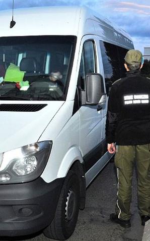 Wywiezienie na Ukrainę dwóch skradzionych we Włoszech busów udaremnili polscy pogranicznicy. Auta były poszukiwane przez Interpol