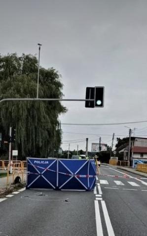 Policja poszukuje świadków śmiertelnego wypadku i apeluje do kierowcy