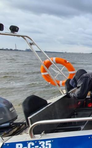 [VIDEO] Szkolenie policjantów na akwenie Zalewu Włocławskiego