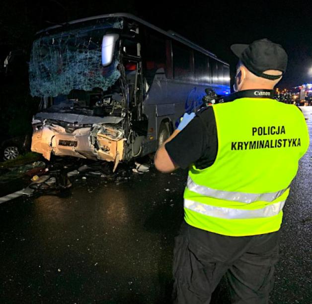 Tragedia na DK 88 w pobliżu węzła Kleszczów. Nie żyje 9 osób