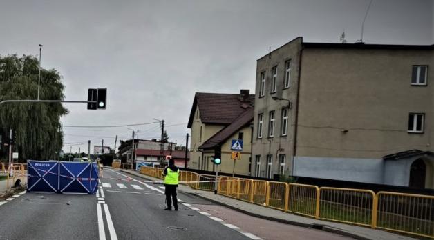Policja poszukuje świadków śmiertelnego wypadku i apeluje do kierowcy